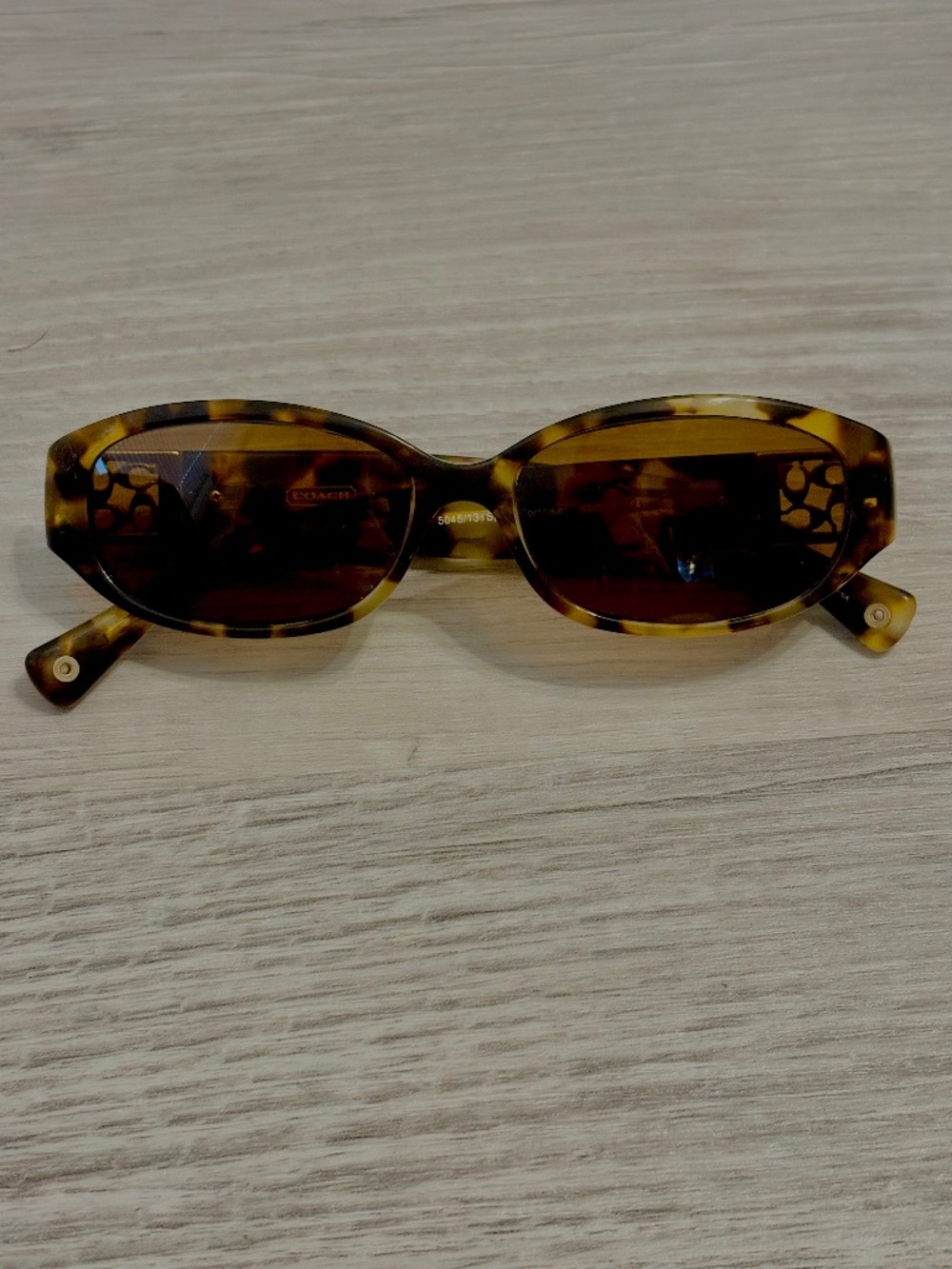 Coach Sunglasses HC 8012 Hope 5045/13 Spotty Tortoise Glasses Frames Old Money